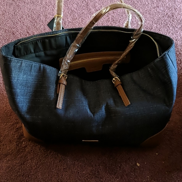 bebe Handbags - Bebe Tote Bag